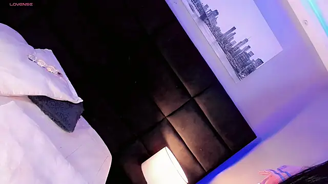 Snapshot of Ana_Paaula23 chatting on October 28, 2025, 8:41 pm Ana Paaula23 online show from October 28, 2025, 8:41 pm