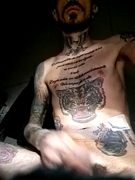 Robe420 online show from April 28, 2026, 11:31 pm