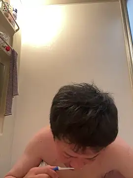 shin0689 online show from April 25, 2026, 5:32 am