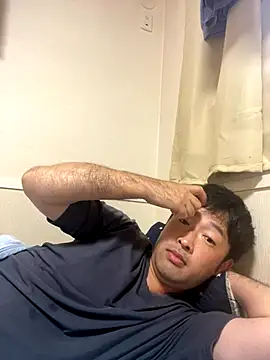 shin0689 online show from October 18, 2025, 9:28 pm