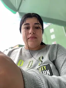 Tokio Sakura online show from November 23, 2025, 3:55 pm