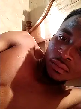 Snapshot of King00219 chatting on September 13, 2025, 2:28 pm King00219 online show from September 13, 2025, 2:28 pm