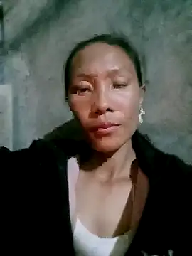 Lisa pusy online show from November 9, 2025, 2:37 am