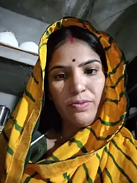 Snapshot of Riya_jaan12 chatting on May 17, 2026, 2:33 am Riya jaan12 online show from May 17, 2026, 2:33 am
