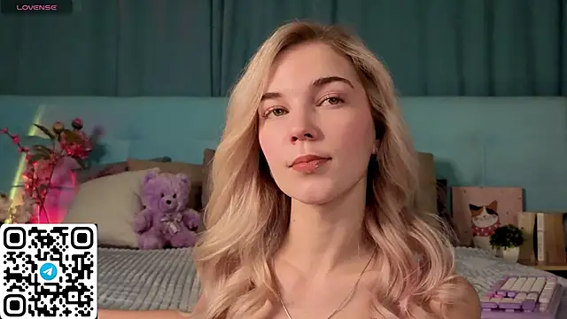 Aurora Bennet online show from March 4, 2026, 1:02 am