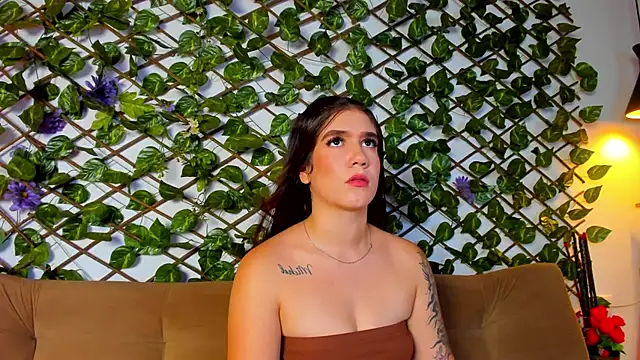 Snapshot of kloe_bella chatting on September 11, 2025, 1:11 pm kloe bella online show from September 11, 2025, 1:11 pm