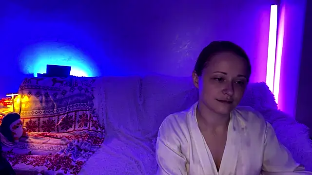 Stasia couple online show from October 16, 2025, 4:37 pm