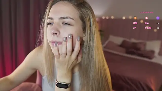 ShinyBarbie online show from September 15, 2025, 6:47 am