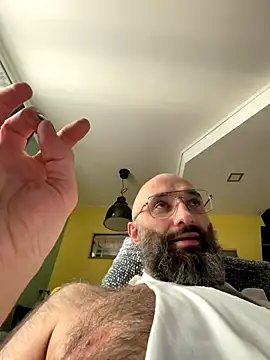 Snapshot of smint06 chatting on October 5, 2025, 3:47 pm smint06 online show from October 5, 2025, 3:47 pm