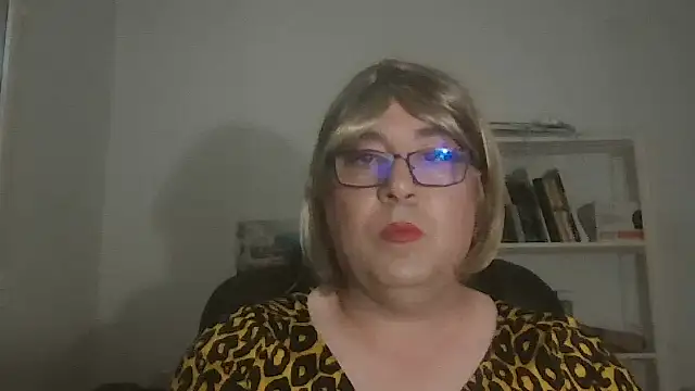 nataliacd online show from November 12, 2025, 4:00 pm