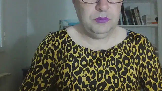 Snapshot of nataliacd chatting on October 9, 2025, 5:35 pm nataliacd online show from October 9, 2025, 5:35 pm