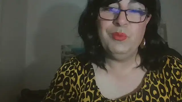 nataliacd online show from November 25, 2025, 5:57 pm