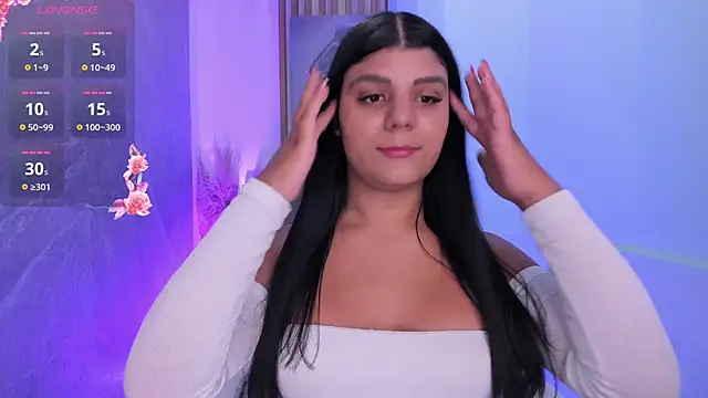 PauliinaBelle  online show from April 28, 2026, 12:53 pm