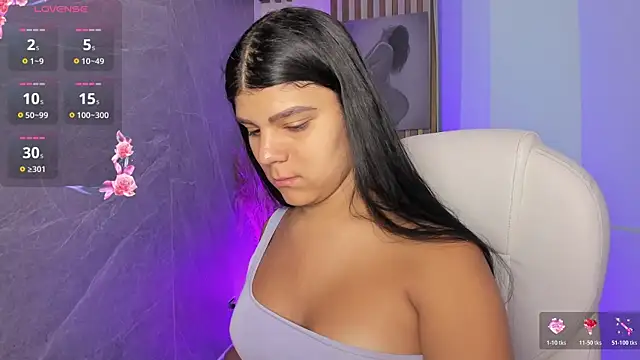 PauliinaBelle  online show from April 25, 2026, 1:25 pm