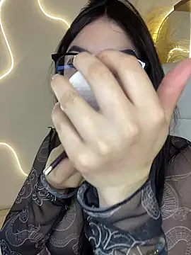 Snapshot of Zoe_Serrat chatting on December 1, 2025, 12:39 pm Zoe Serrat online show from December 1, 2025, 12:39 pm