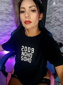 Snapshot of AlisSon__hot chatting on November 14, 2025, 4:05 am AlisSon hot online show from November 14, 2025, 4:05 am