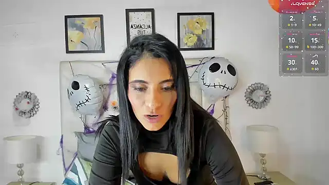 Snapshot of sara_coor chatting on October 29, 2025, 2:32 am sara coor online show from October 29, 2025, 2:32 am