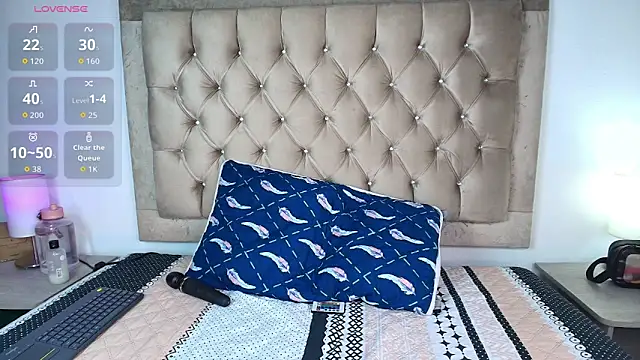 Snapshot of sara_coor chatting on September 17, 2025, 12:29 pm sara coor online show from September 17, 2025, 12:29 pm