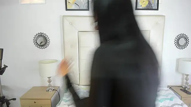 Snapshot of sara_coor chatting on October 3, 2025, 7:15 pm sara coor online show from October 3, 2025, 7:15 pm