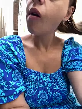 Snapshot of ladywithbigass chatting on July 28, 2026, 1:10 pm ladywithbigass online show from July 28, 2026, 1:10 pm