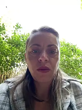 Snapshot of ladywithbigass chatting on July 28, 2026, 3:47 am ladywithbigass online show from July 28, 2026, 3:47 am