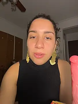 Snapshot of Souphicherry chatting on June 4, 2026, 10:47 pm Souphicherry online show from June 4, 2026, 10:47 pm