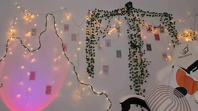 chic sparkle online show from November 7, 2025, 6:12 pm