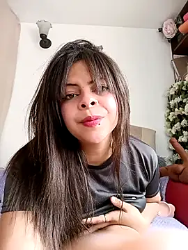 Snapshot of MiaCollinssx chatting on December 2, 2025, 2:41 pm MiaCollinssx online show from December 2, 2025, 2:41 pm