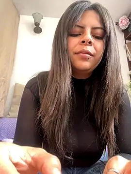 Snapshot of MiaCollinssx chatting on November 30, 2025, 4:08 pm MiaCollinssx online show from November 30, 2025, 4:08 pm