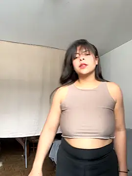 Snapshot of MiaCollinssx chatting on November 13, 2025, 4:00 pm MiaCollinssx online show from November 13, 2025, 4:00 pm