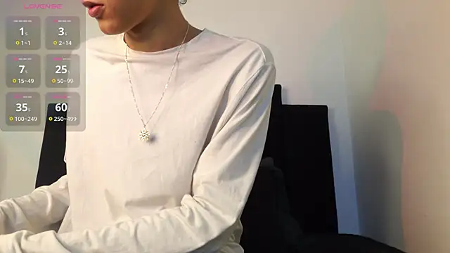 Snapshot of alexmark_ chatting on December 15, 2025, 1:28 pm alexmark online show from December 15, 2025, 1:28 pm