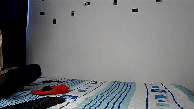 alexmark  online show from May 25, 2026, 4:38 pm