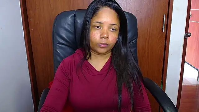 Snapshot of melikaronit2 chatting on October 27, 2025, 5:14 pm melikaronit2 online show from October 27, 2025, 5:14 pm