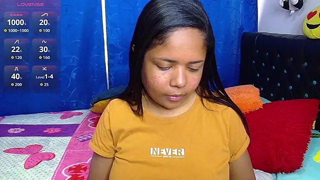 Snapshot of melikaronit2 chatting on October 23, 2025, 5:44 pm melikaronit2 online show from October 23, 2025, 5:44 pm