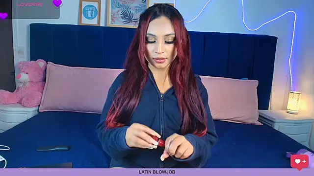 Naiaa Cruz online show from April 15, 2026, 7:58 pm