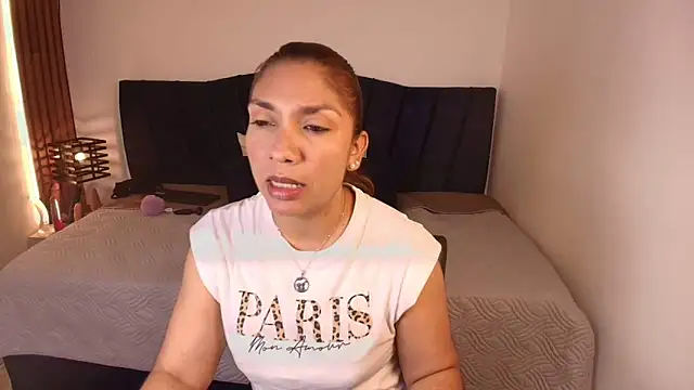 Snapshot of SexyRachel_ chatting on May 10, 2026, 12:31 pm SexyRachel online show from May 10, 2026, 12:31 pm