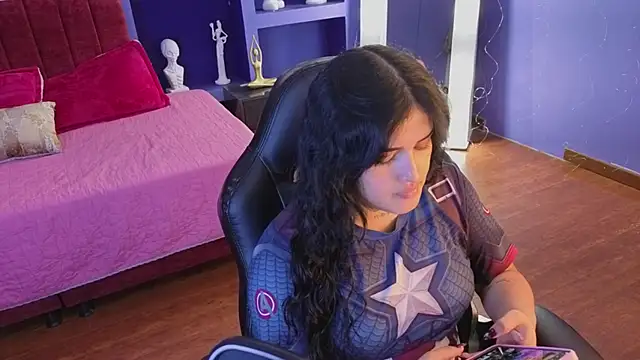 Snapshot of sari_belle chatting on December 4, 2025, 9:03 pm sari belle online show from December 4, 2025, 9:03 pm