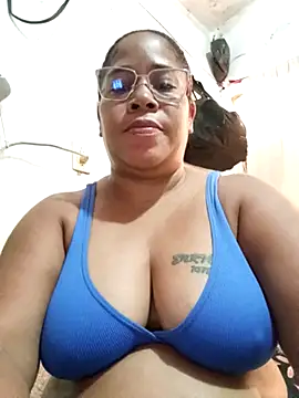 Snapshot of Big_ass_submissive chatting on May 7, 2026, 12:19 pm Big ass submissive online show from May 7, 2026, 12:19 pm