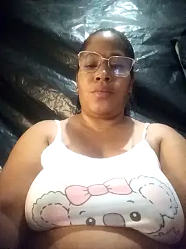 Snapshot of Big_ass_submissive chatting on November 30, 2025, 4:02 am Big ass submissive online show from November 30, 2025, 4:02 am