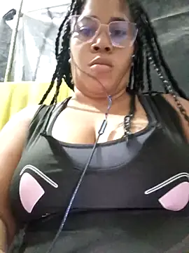 Big ass submissive online show from April 9, 2026, 4:14 am