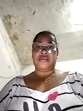 Snapshot of Big_ass_submissive chatting on October 28, 2025, 12:26 pm Big ass submissive online show from October 28, 2025, 12:26 pm