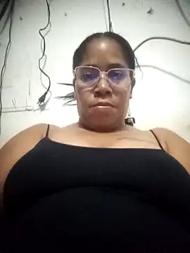 Big ass submissive online show from December 19, 2025, 5:00 am