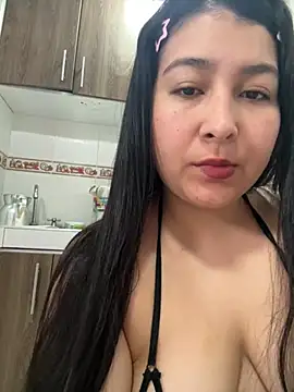 Snapshot of evelyn_1702 chatting on October 18, 2025, 8:00 pm evelyn 1702 online show from October 18, 2025, 8:00 pm