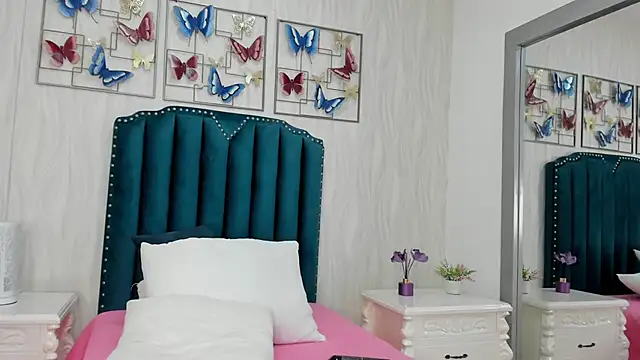 Snapshot of Alison_Carde05 chatting on November 28, 2025, 7:36 pm Alison Carde05 online show from November 28, 2025, 7:36 pm