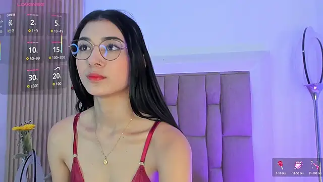 Alison Carde05 online show from February 10, 2026, 7:35 pm