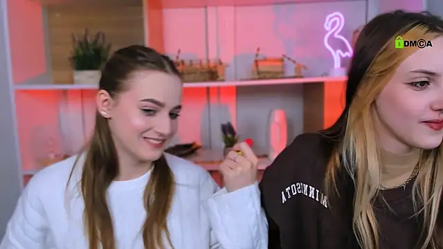 Snapshot of aria_moo chatting on September 29, 2025, 8:32 am aria moo online show from September 29, 2025, 8:32 am