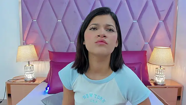 MaskedGirl  online show from November 19, 2025, 12:16 pm