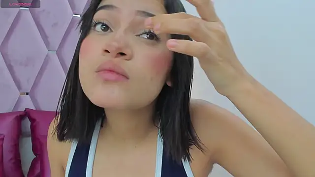 MaskedGirl  online show from December 3, 2025, 11:53 am