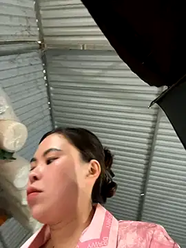 han-cute online show from November 18, 2025, 1:10 am