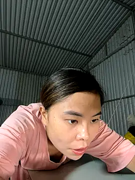 han-cute online show from October 1, 2025, 2:21 pm